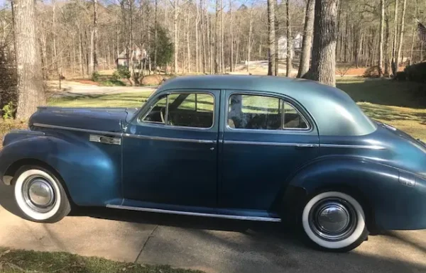 Sweet Glide Vintage Ride Limousine & Coach Gallery 5